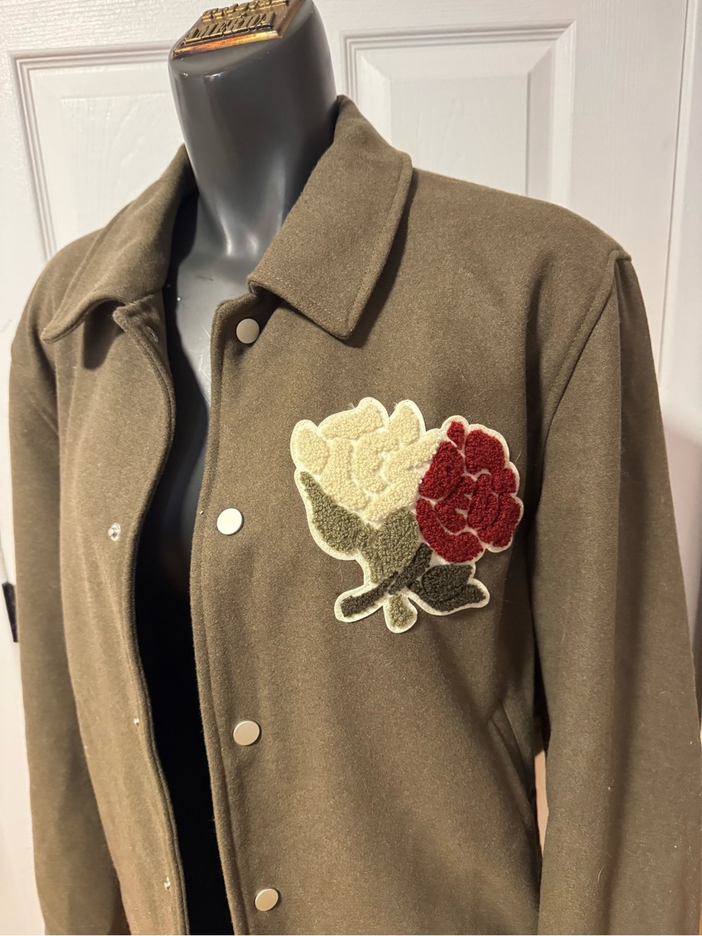 jacket - Picture 2 of 4